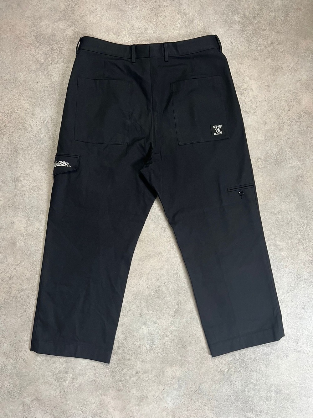 Authentic Louis Vuitton Black Men's Cropped Cargo Pants Sz 50